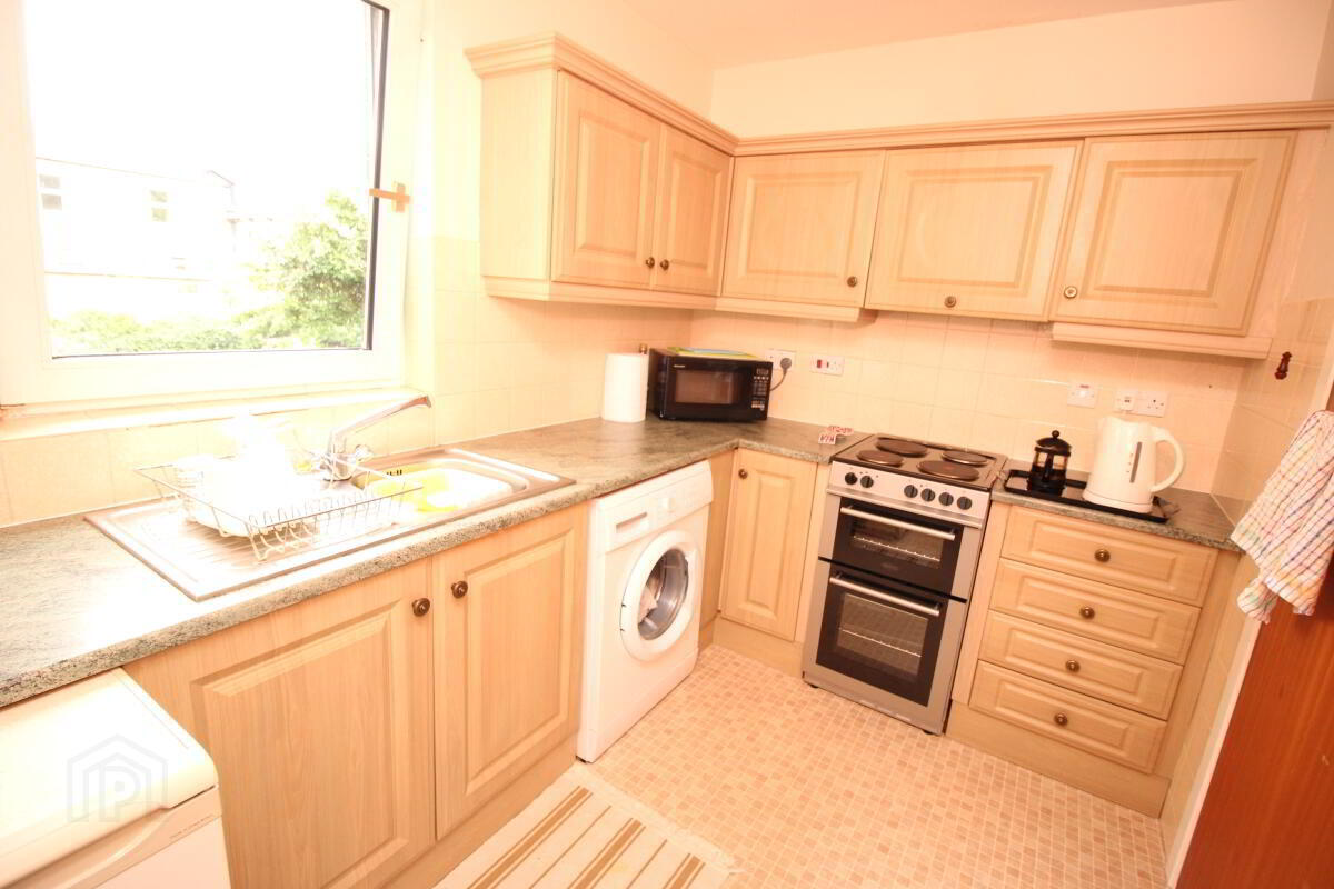 6 Ascot House 5 of 8