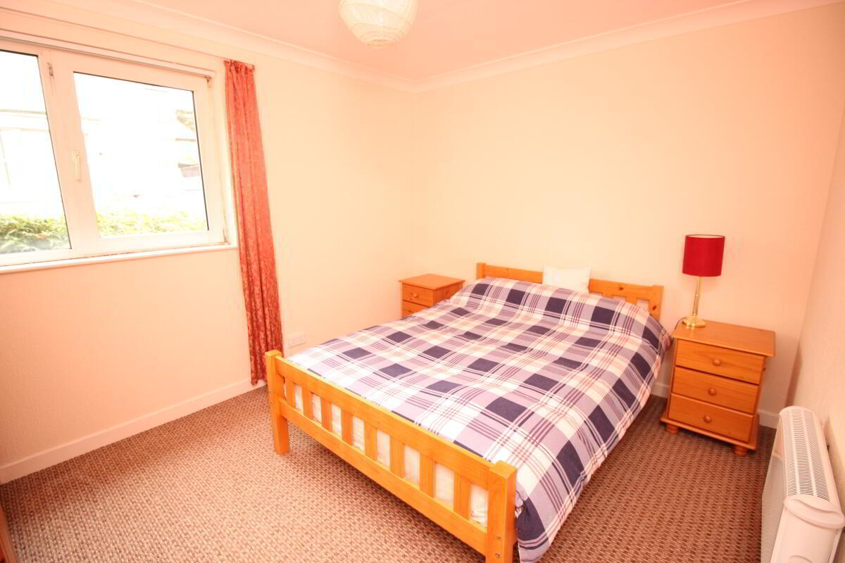 6 Ascot House 6 of 8