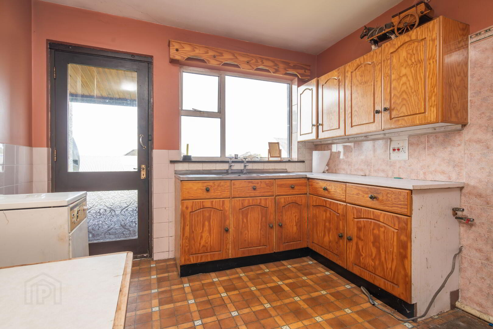 2 Rockfield Terrace 14 of 33