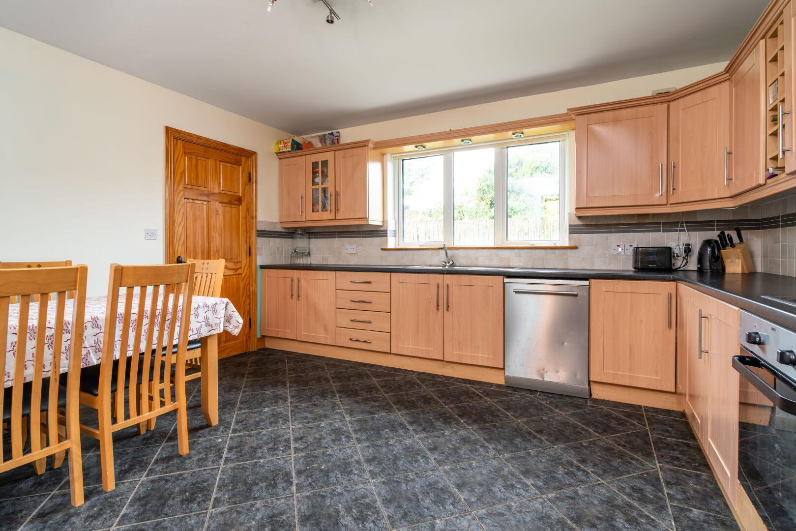 35 Mulberry Ave 9 of 24