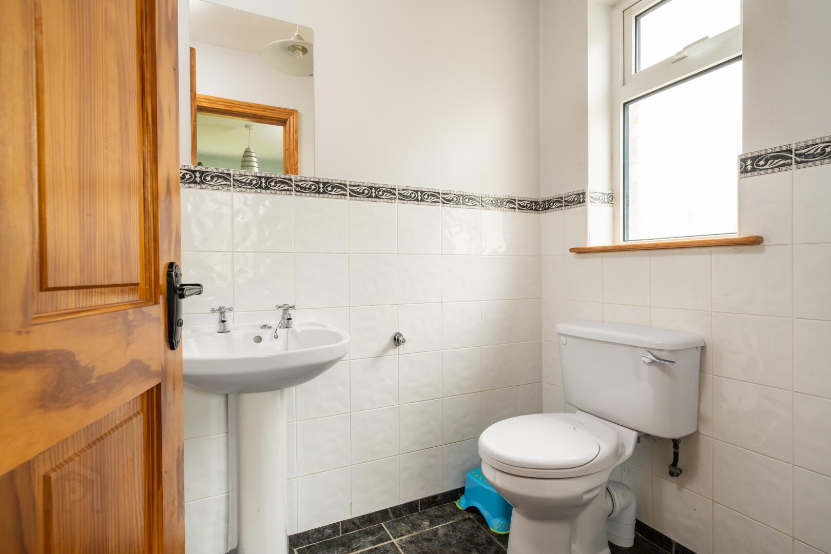 35 Mulberry Ave 11 of 24