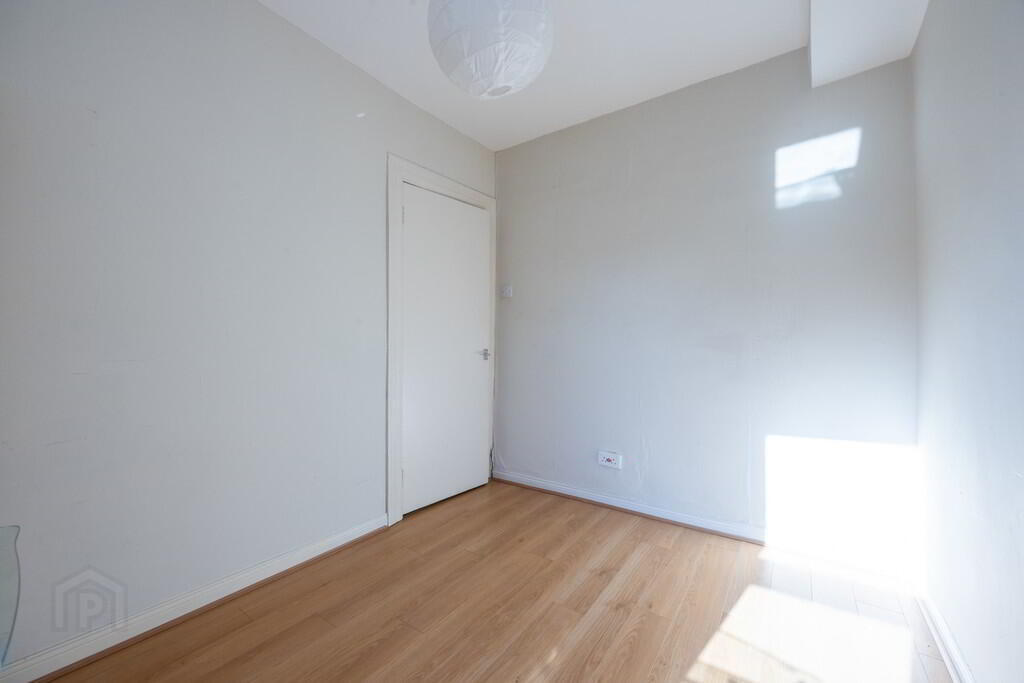 30 Fernwood Street 11 of 16