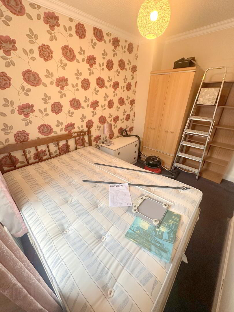 38 London Road 18 of 20