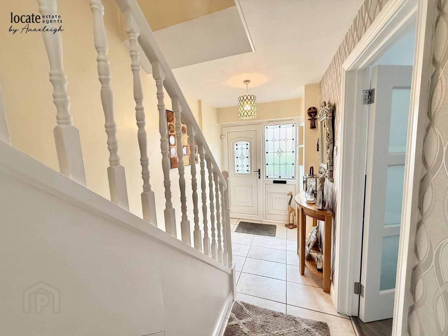 15 Glenside Gardens 3 of 21