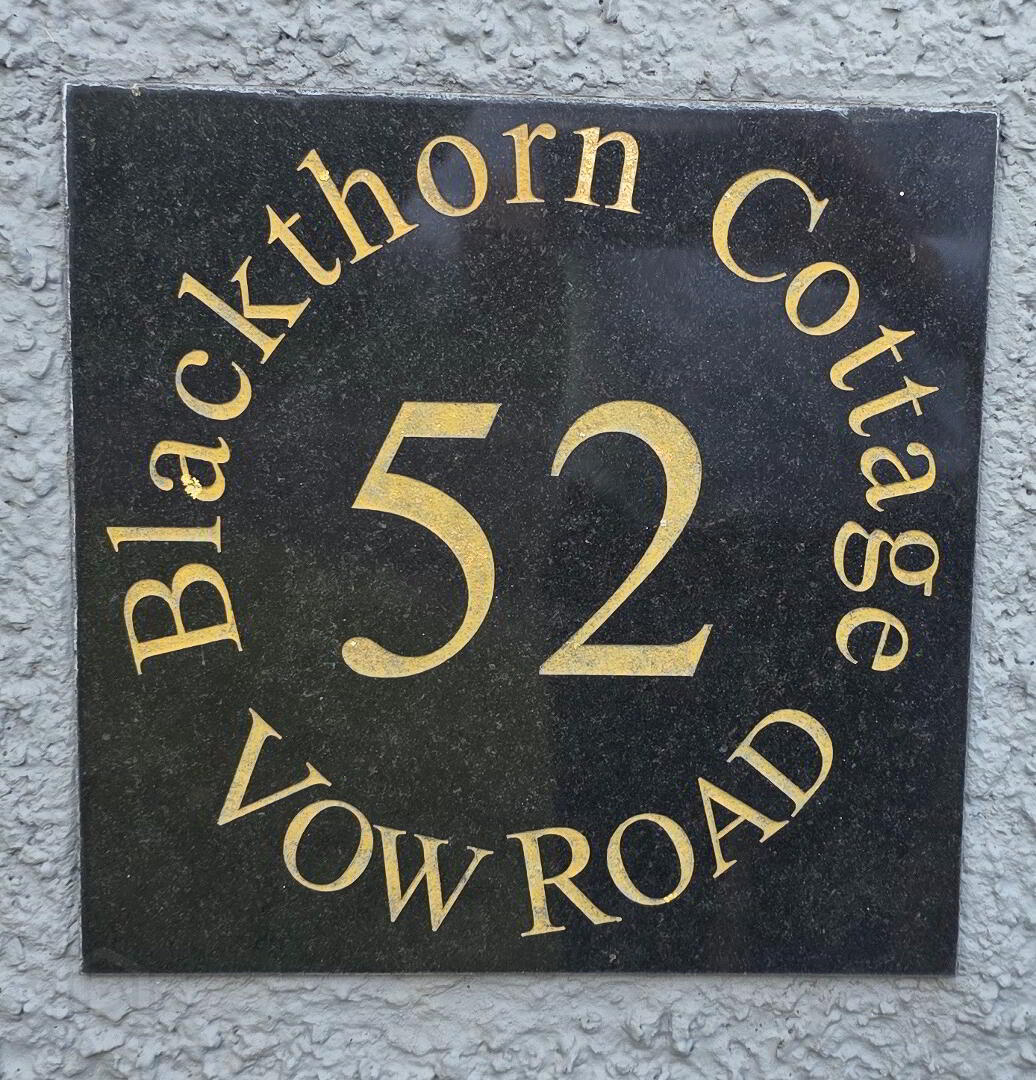 'Blackthorn Cottage', 52 Vow Road 2 of 46