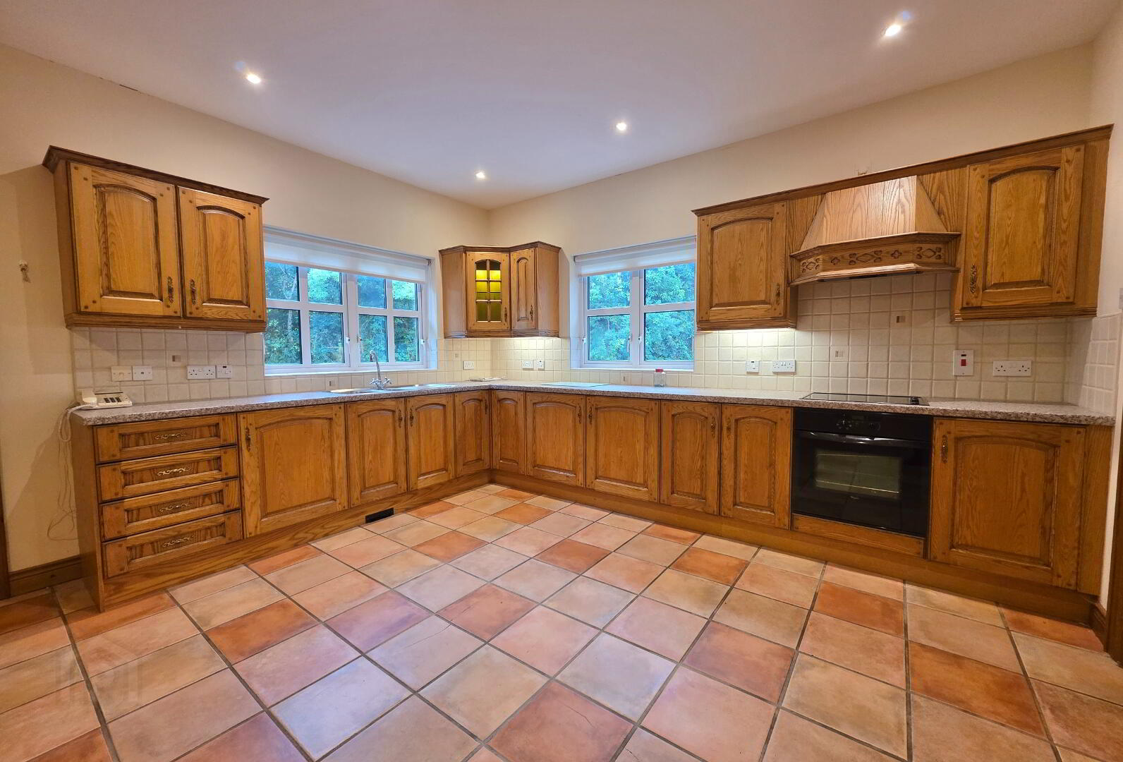 'Blackthorn Cottage', 52 Vow Road 18 of 46