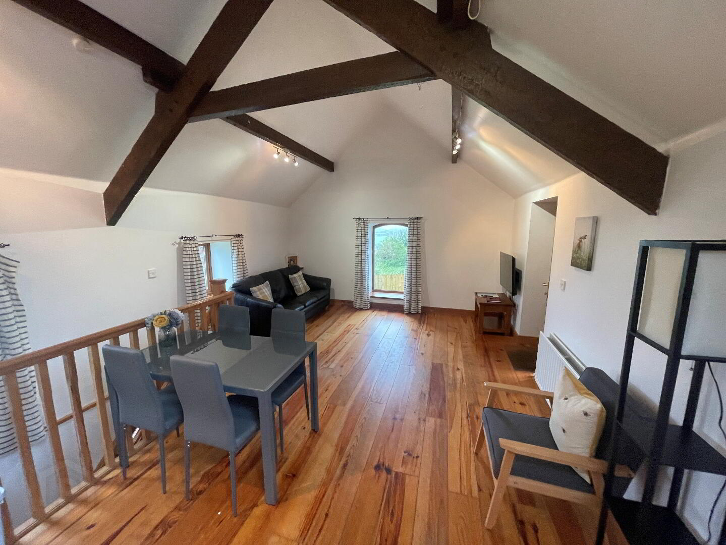 22 Barrack Hill 5 of 13