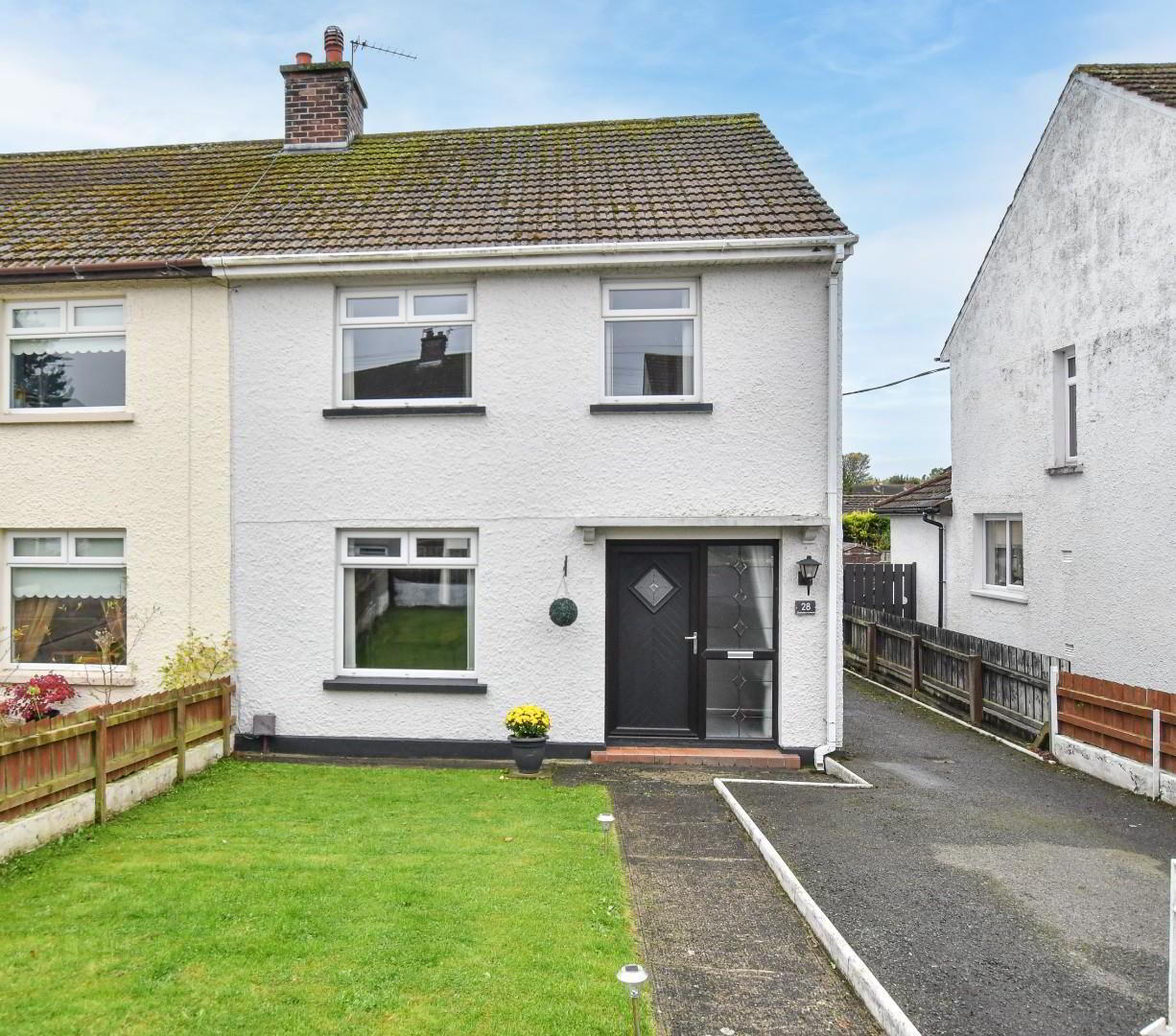 28 Coronation Crescent 1 of 29