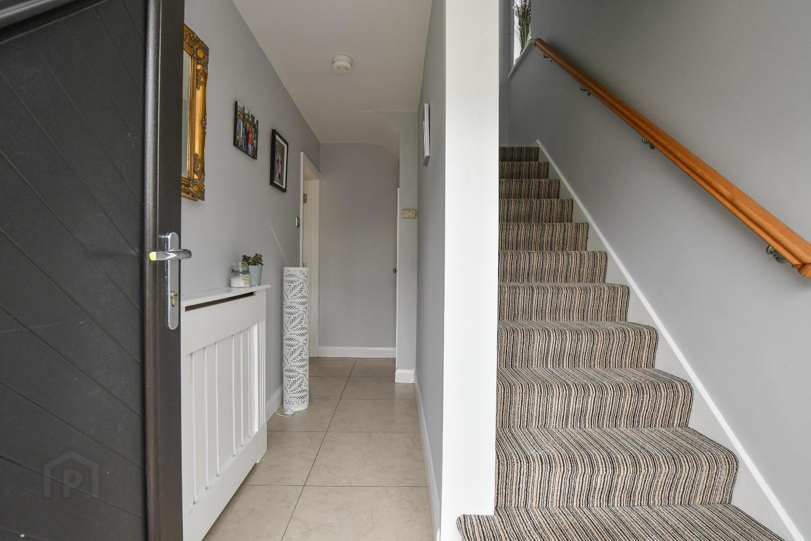 28 Coronation Crescent 3 of 29