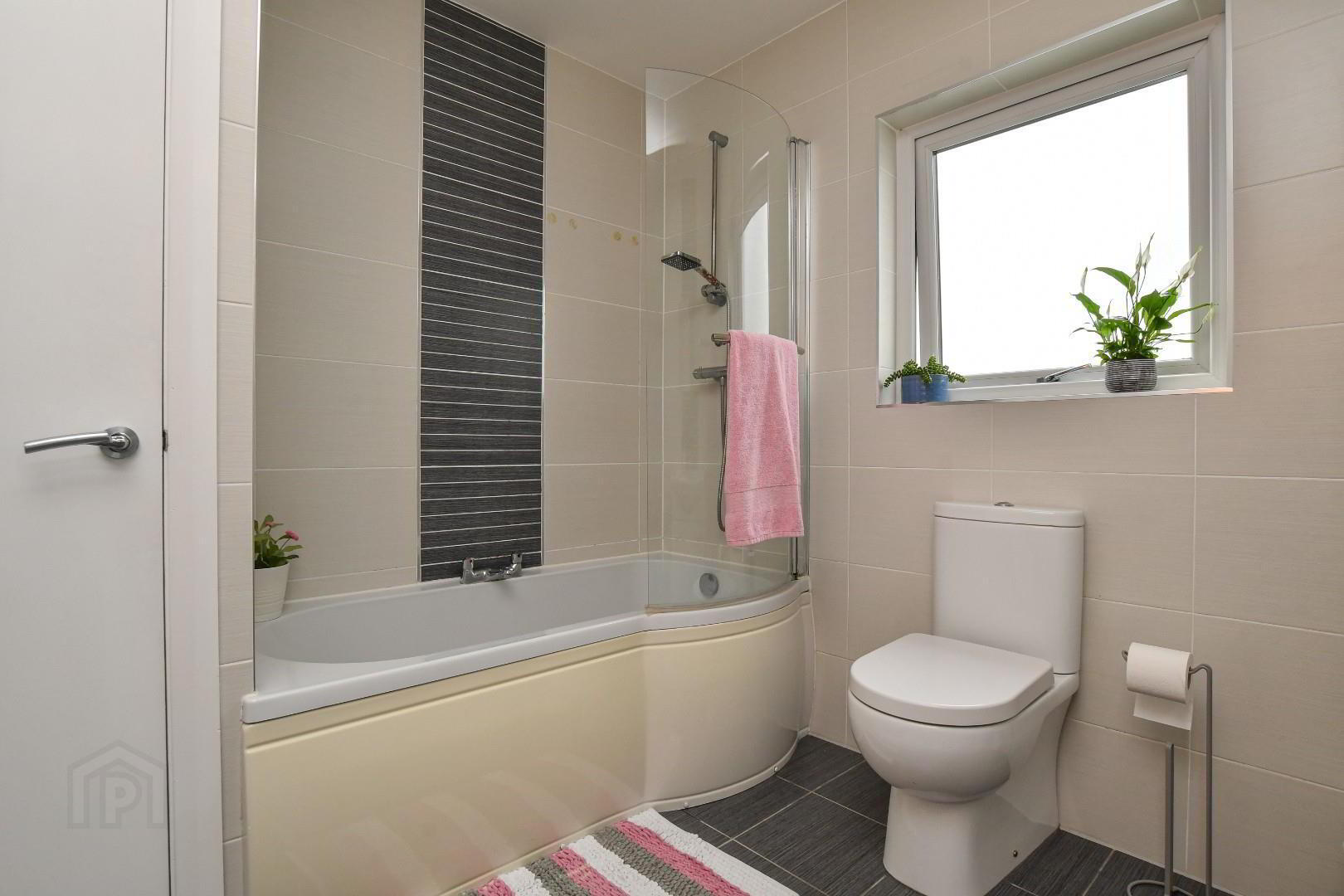 28 Coronation Crescent 21 of 29