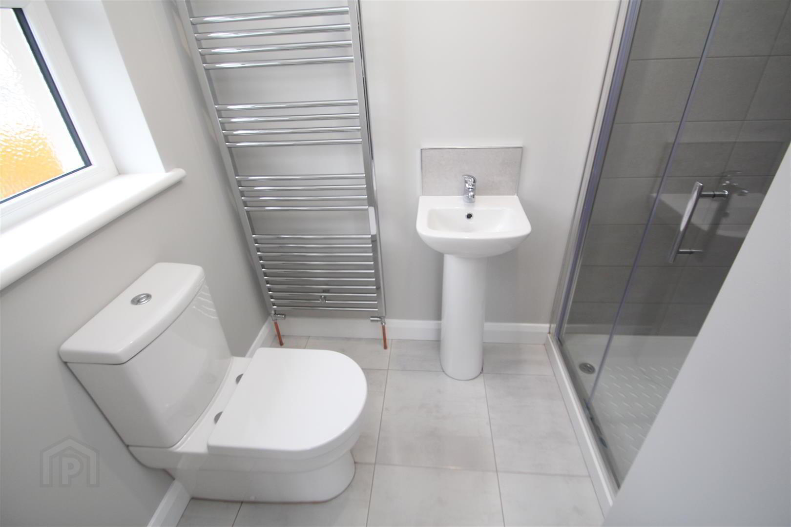 22 Weavers Court 10 of 13