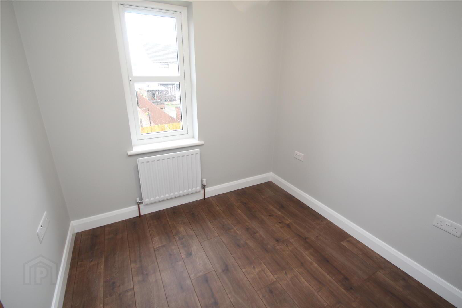 22 Weavers Court 12 of 13