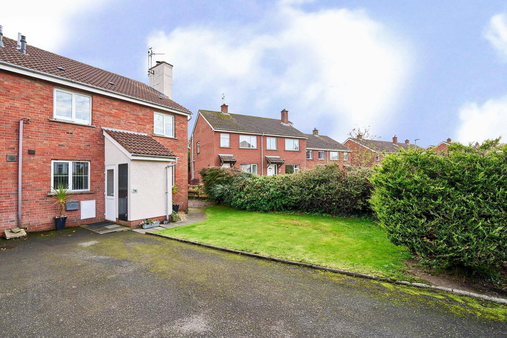 1a Bexley Green 2 of 19