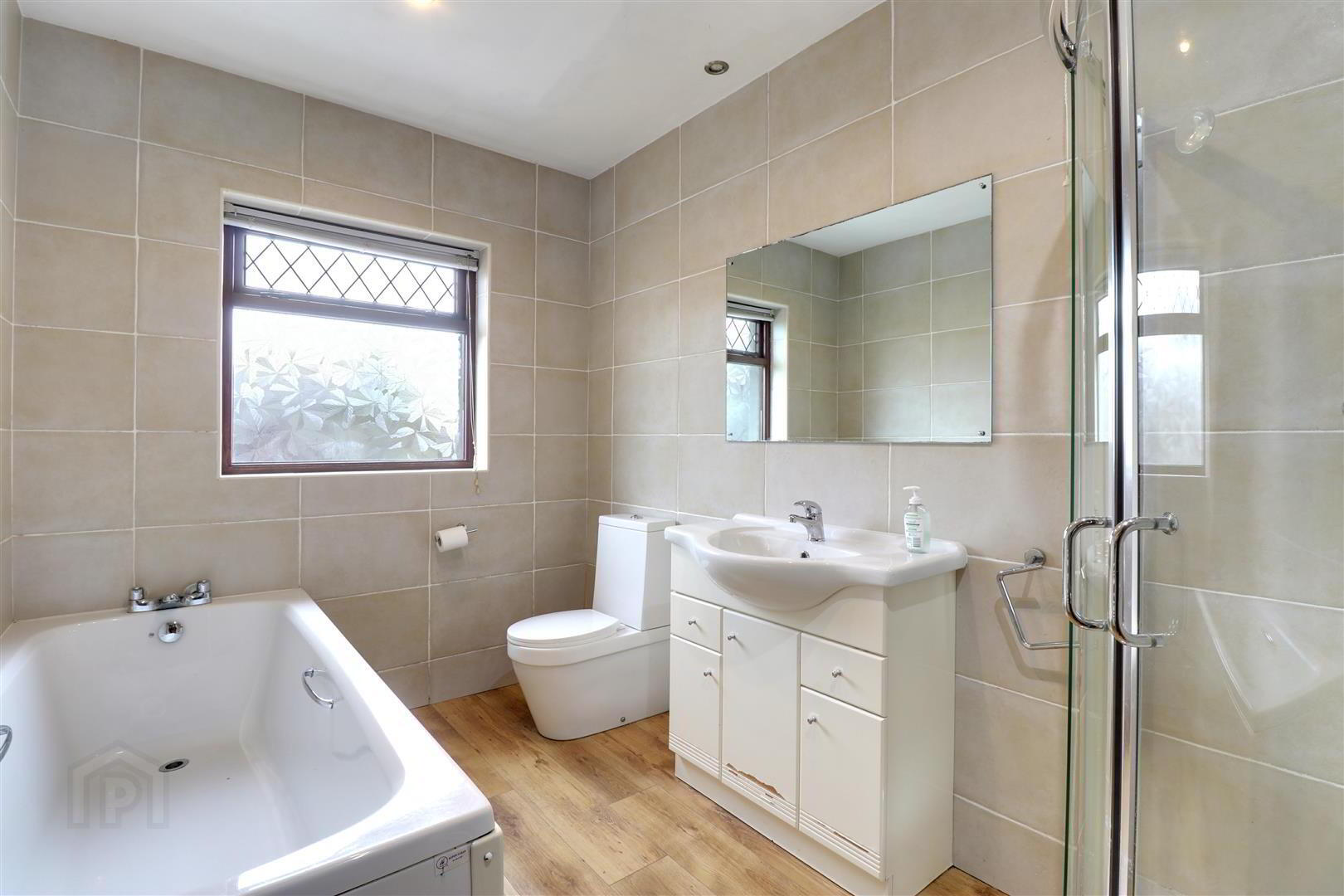 3 Ballyblack Road East 13 of 33