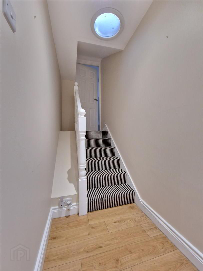 6 Glenbrae 19 of 28