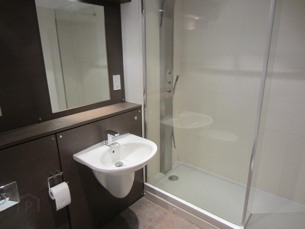 1 McEwan Square 10 of 11
