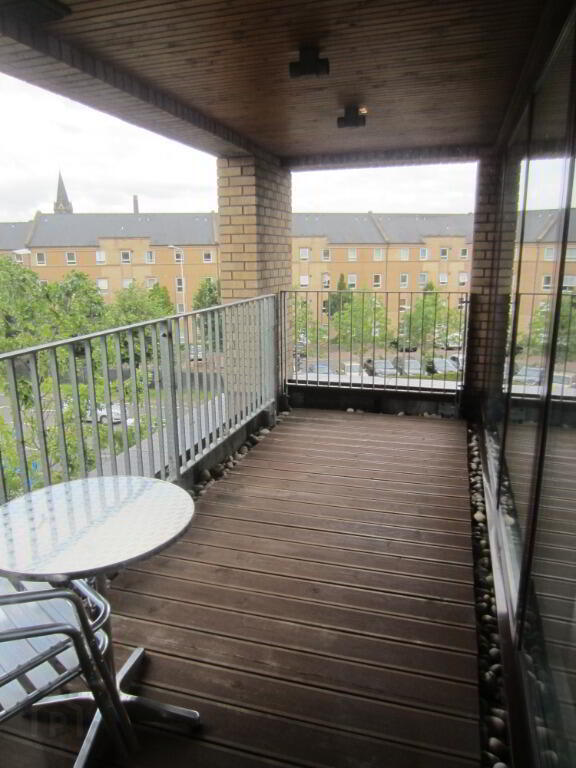 1 McEwan Square 11 of 11
