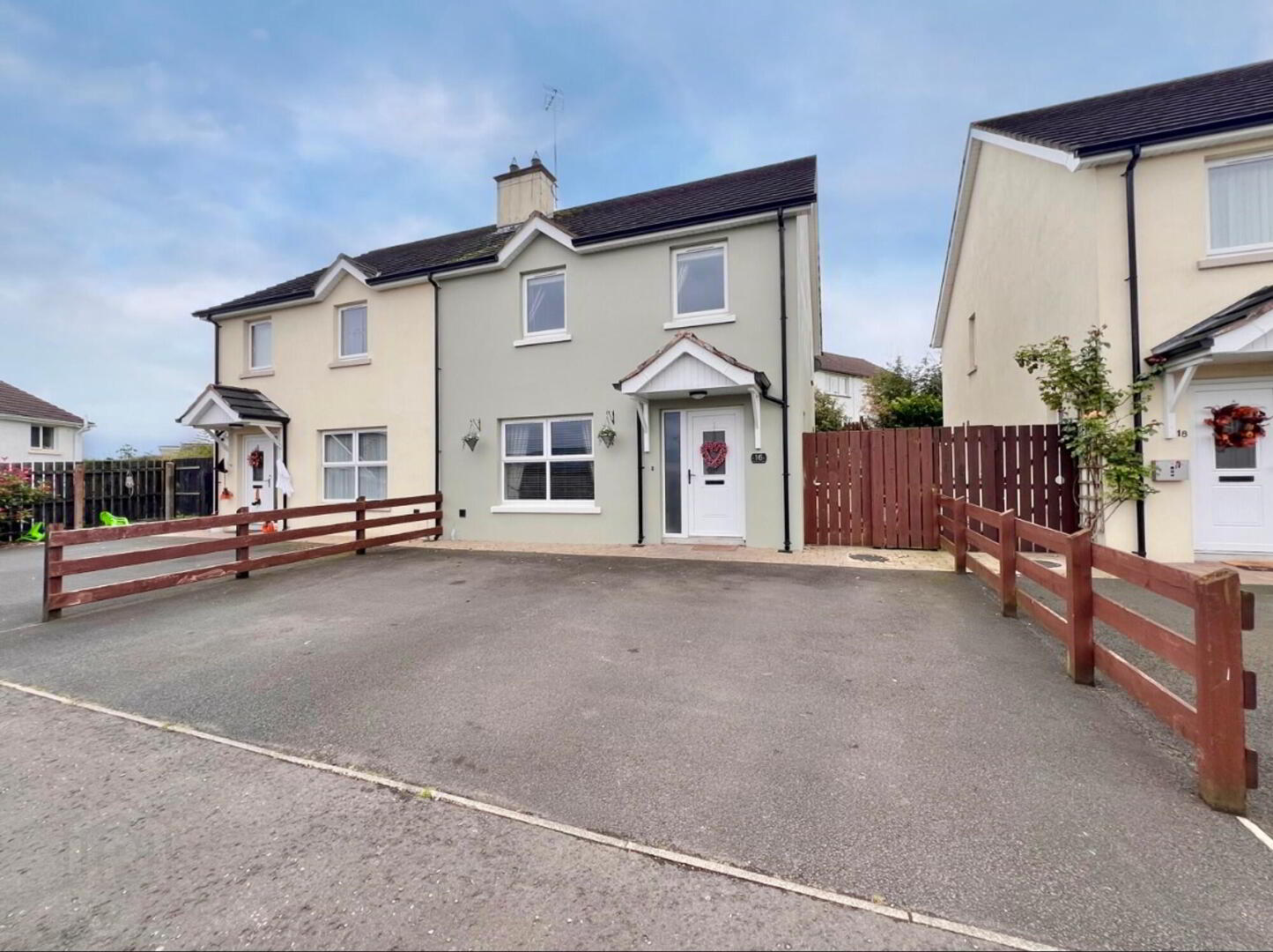 16 Cordarragh Heights 1 of 23