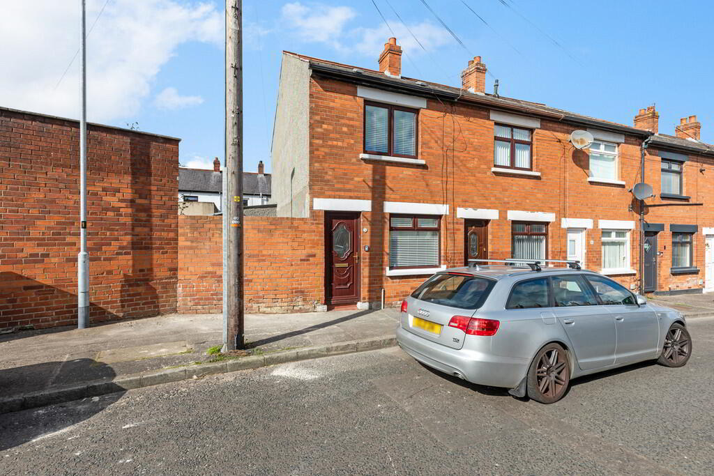 2 Heatherbell Street 1 of 20