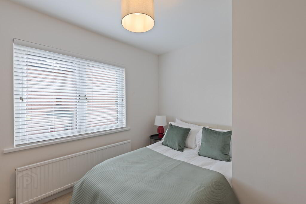 2 Heatherbell Street 13 of 20