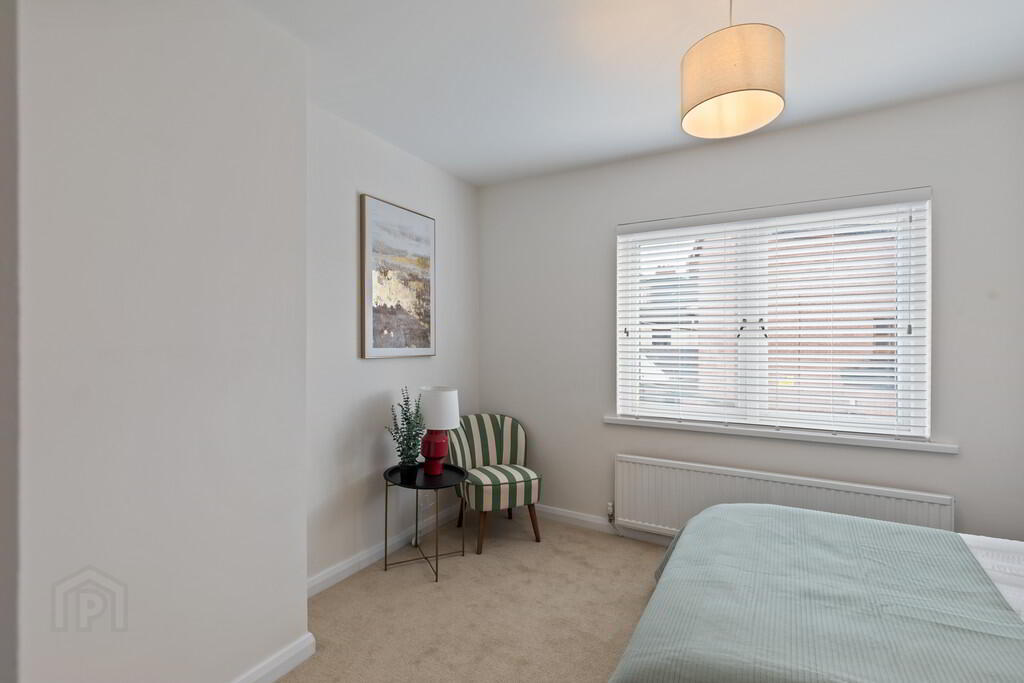 2 Heatherbell Street 14 of 20