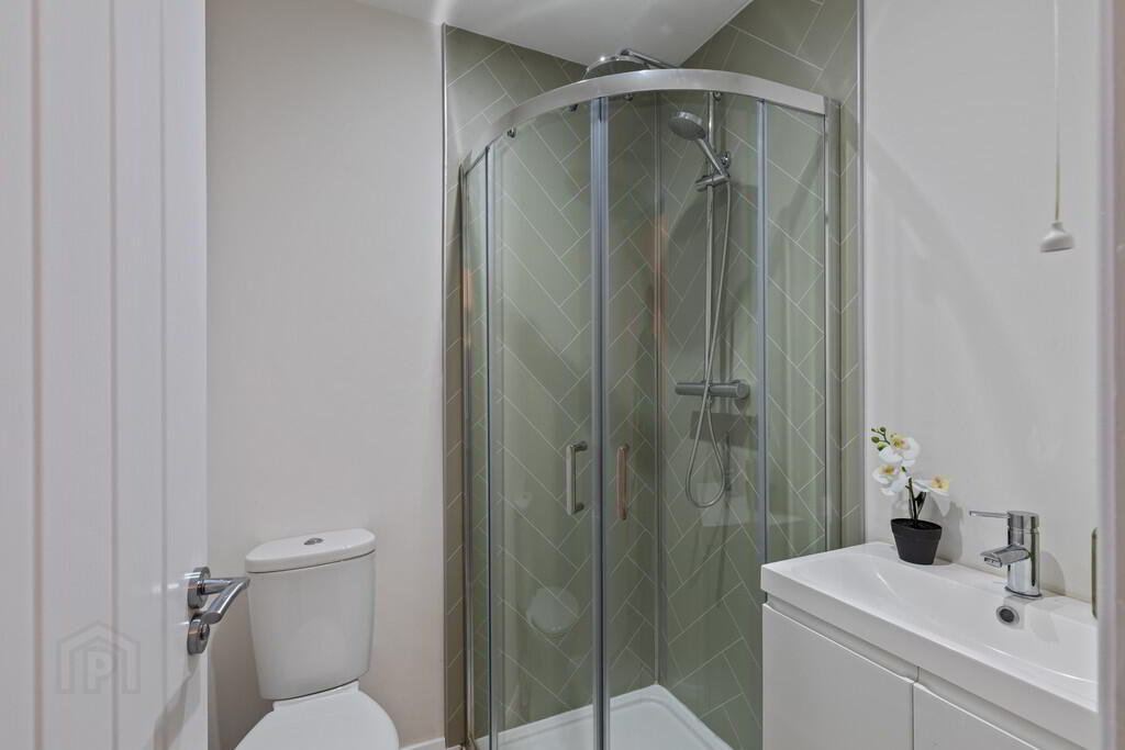 2 Heatherbell Street 17 of 20