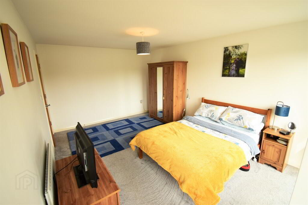 21 Shandon Manor 6 of 10