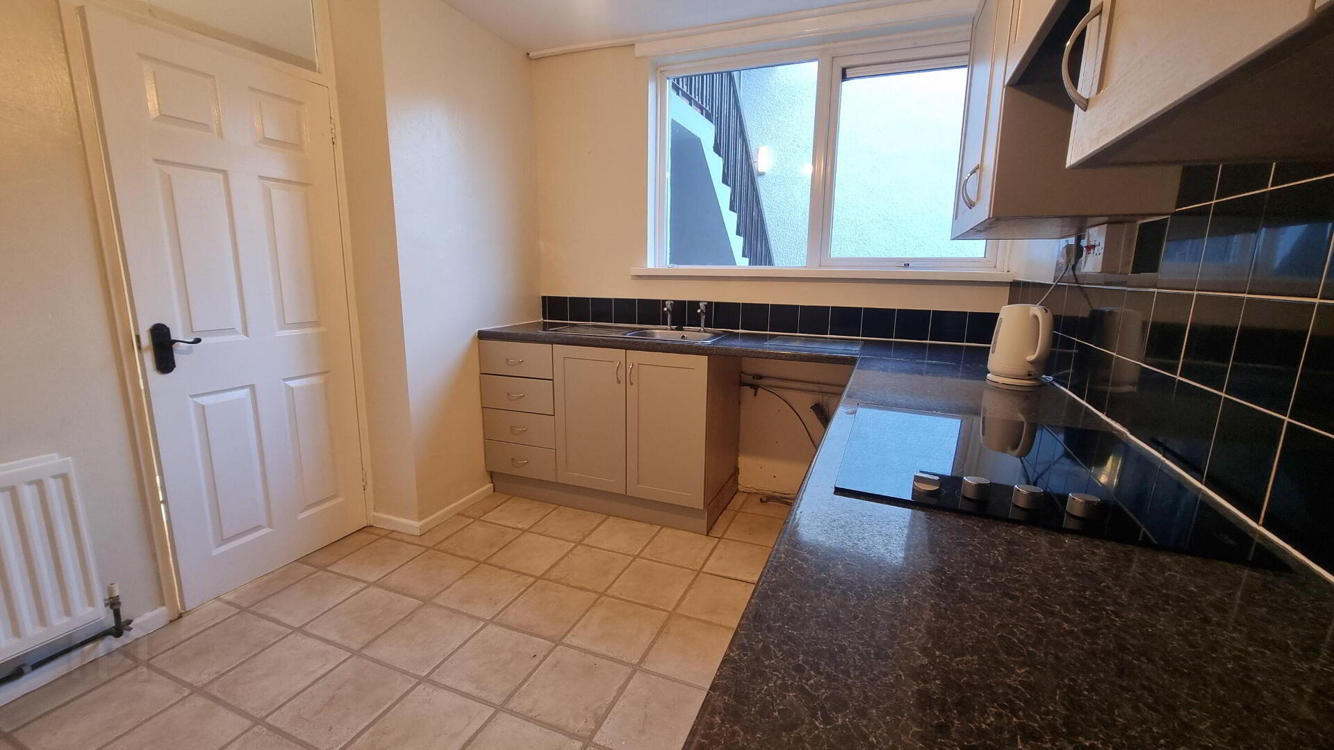 10b Iniscarn Park 7 of 12