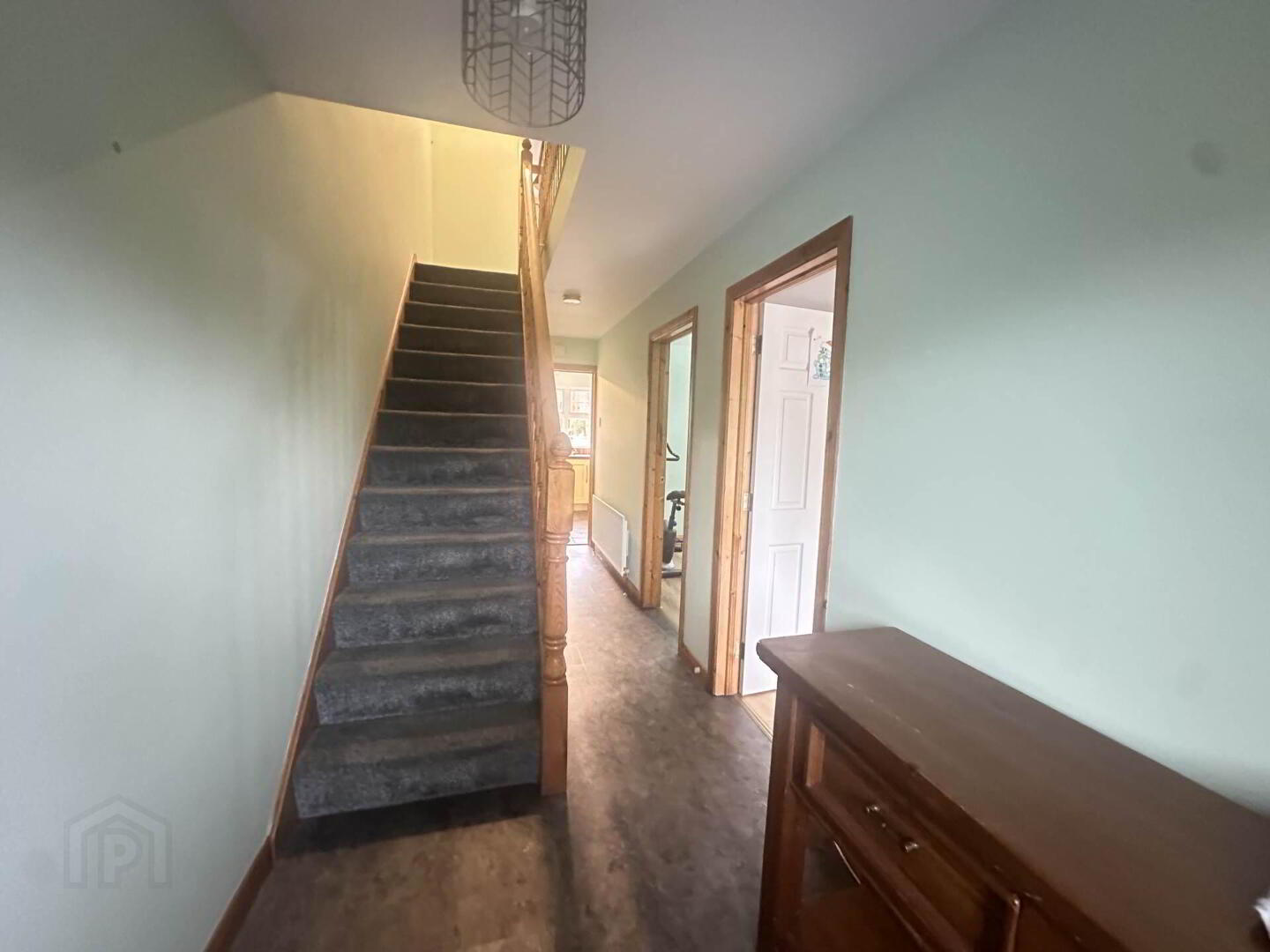 29 Lindara Drive 2 of 15