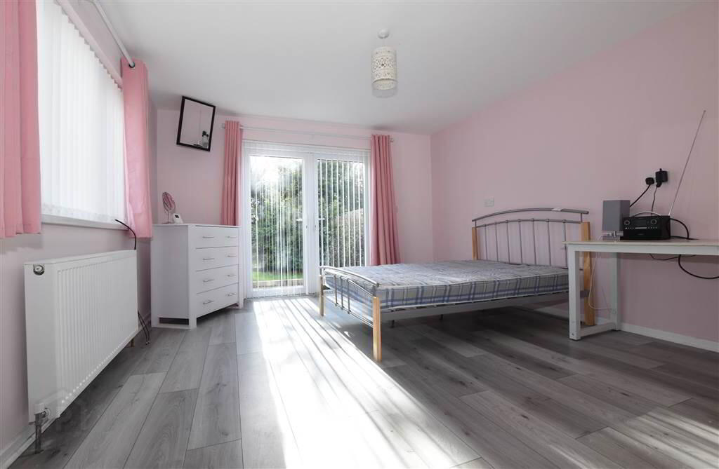 7 Thornleigh Drive 7 of 18
