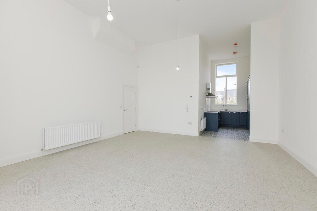 Apartment 3 35 College Green 4 of 14