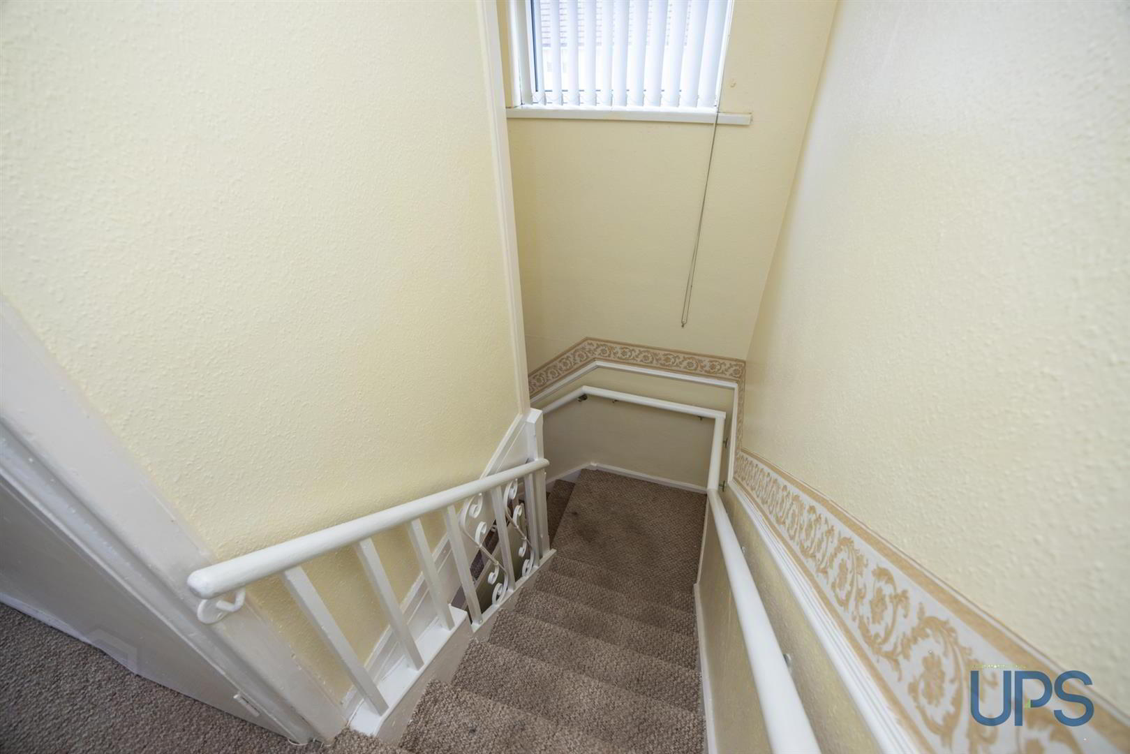 113 Ballymurphy Road 9 of 28