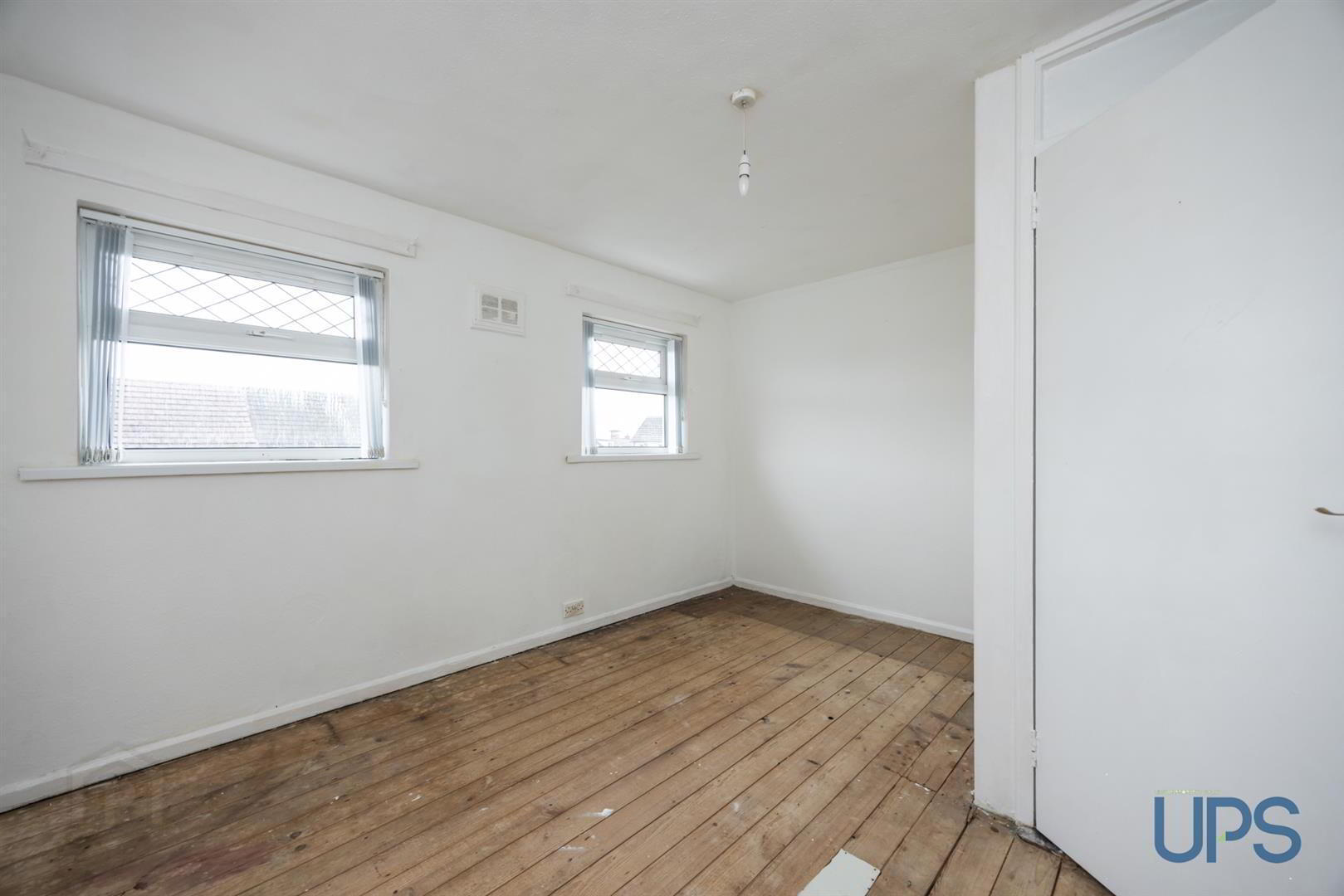 113 Ballymurphy Road 11 of 28