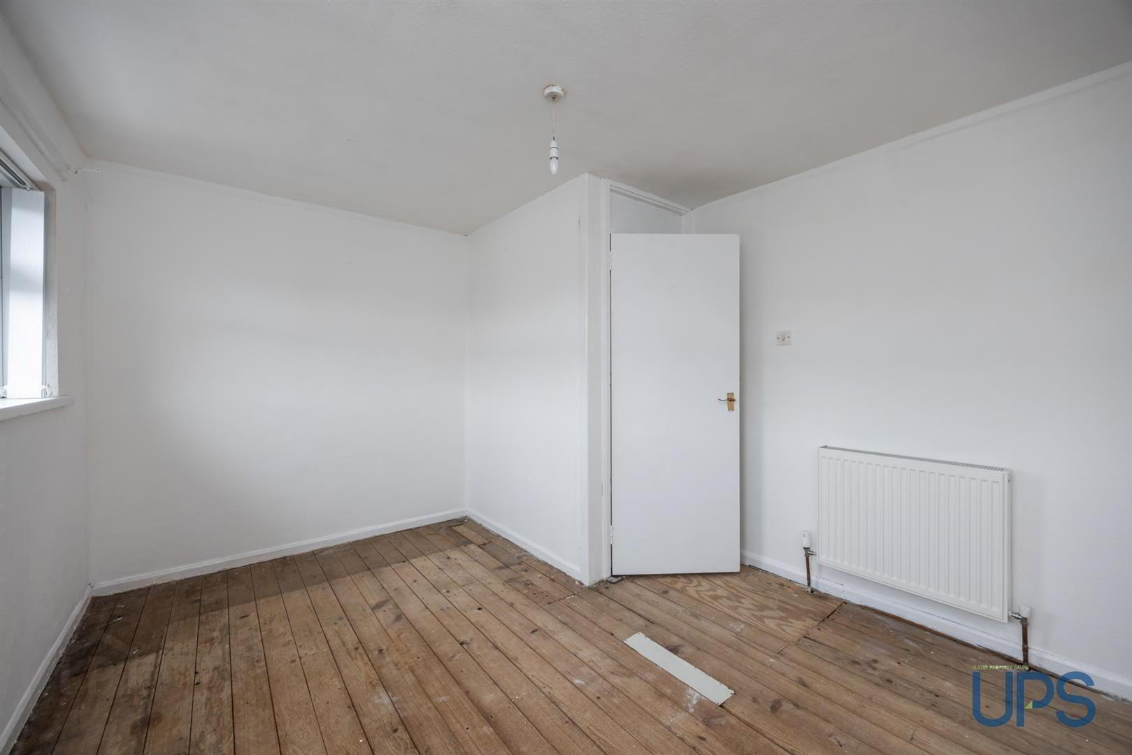 113 Ballymurphy Road 12 of 28