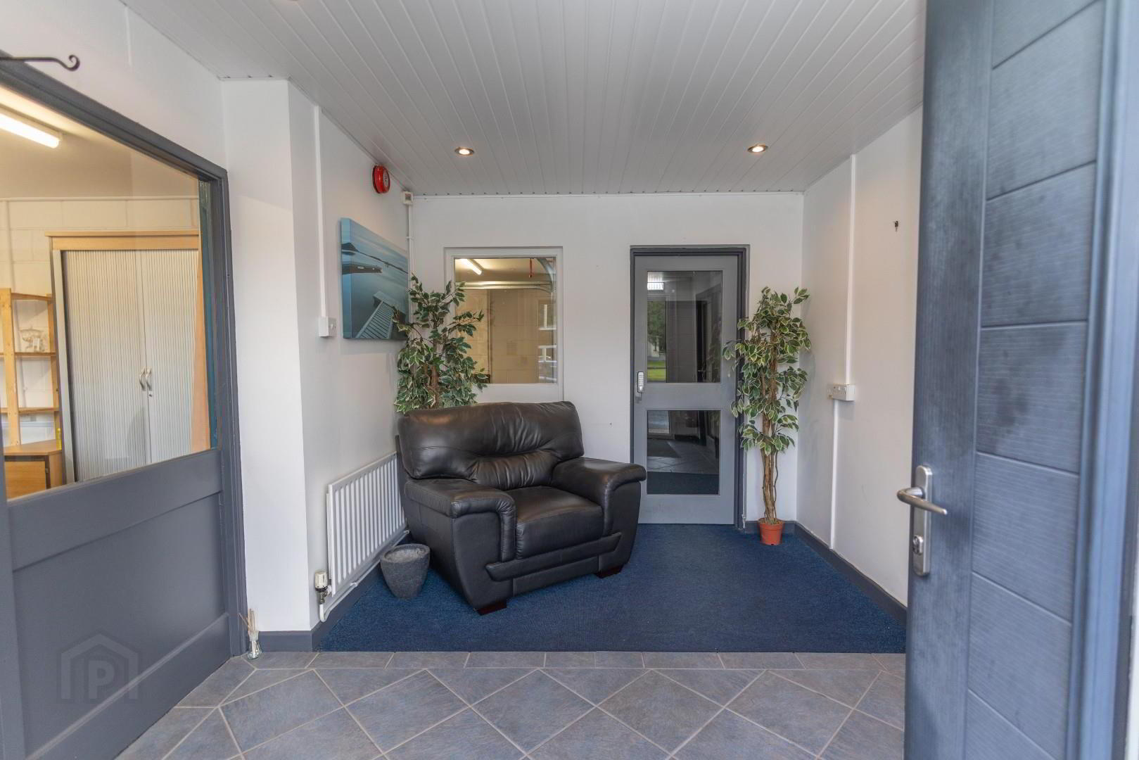 Unit 28, West View House 4 of 44