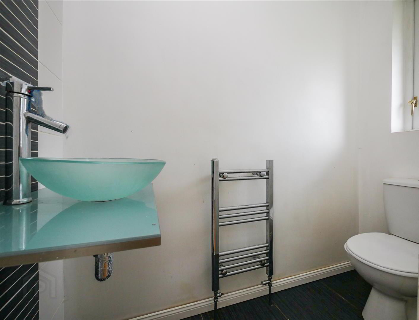 4 Baronscourt Lane 3 of 22