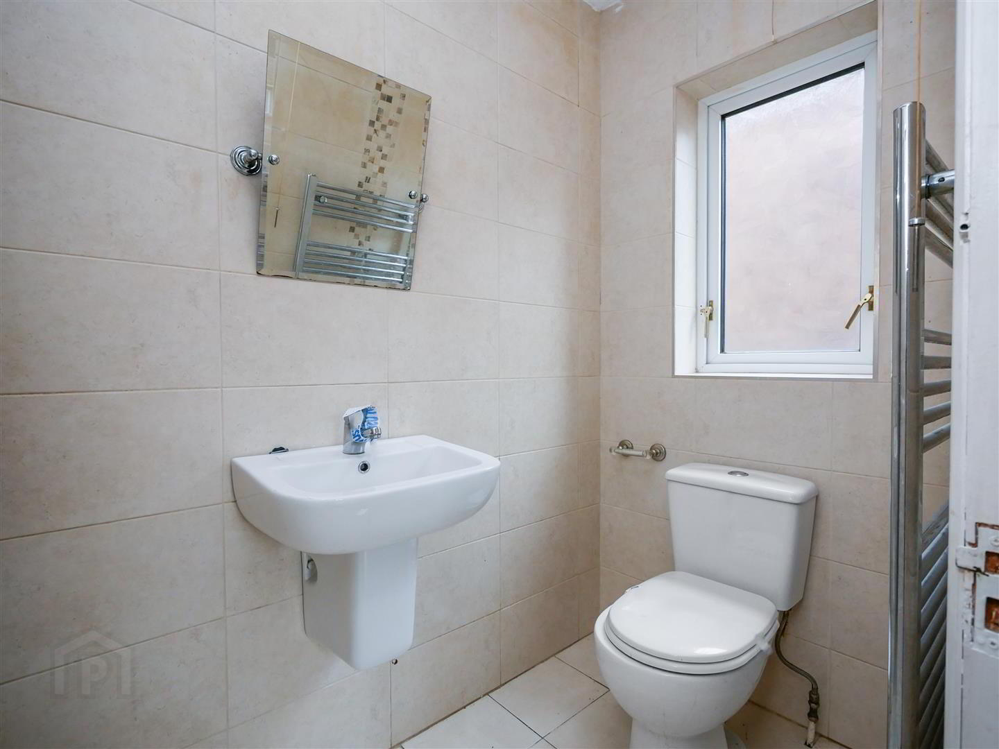 4 Baronscourt Lane 13 of 22