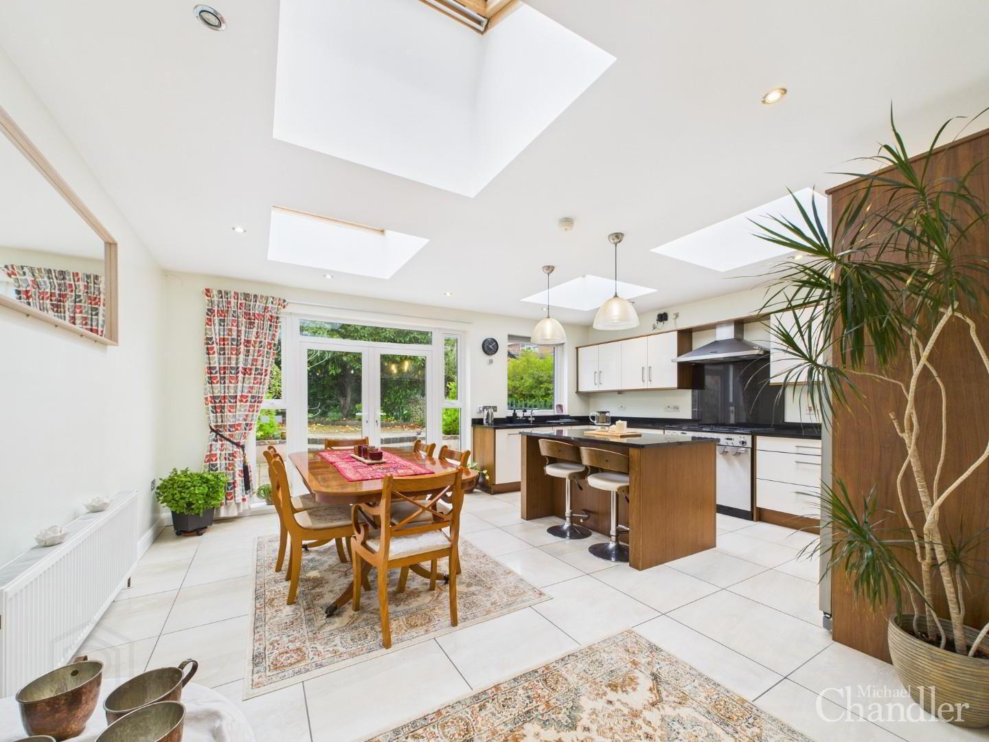 3 Glendale Avenue North 5 of 22