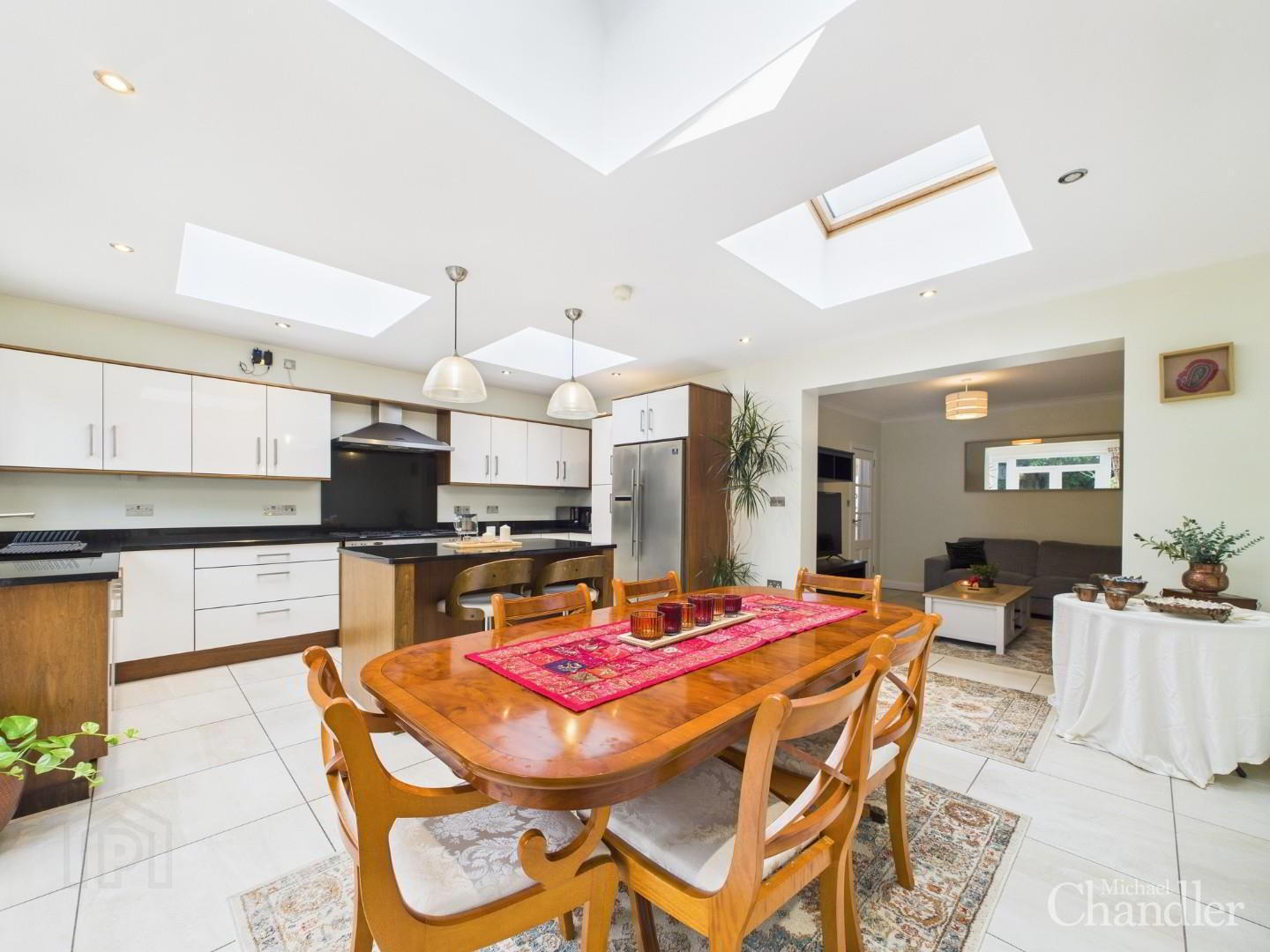 3 Glendale Avenue North 6 of 22