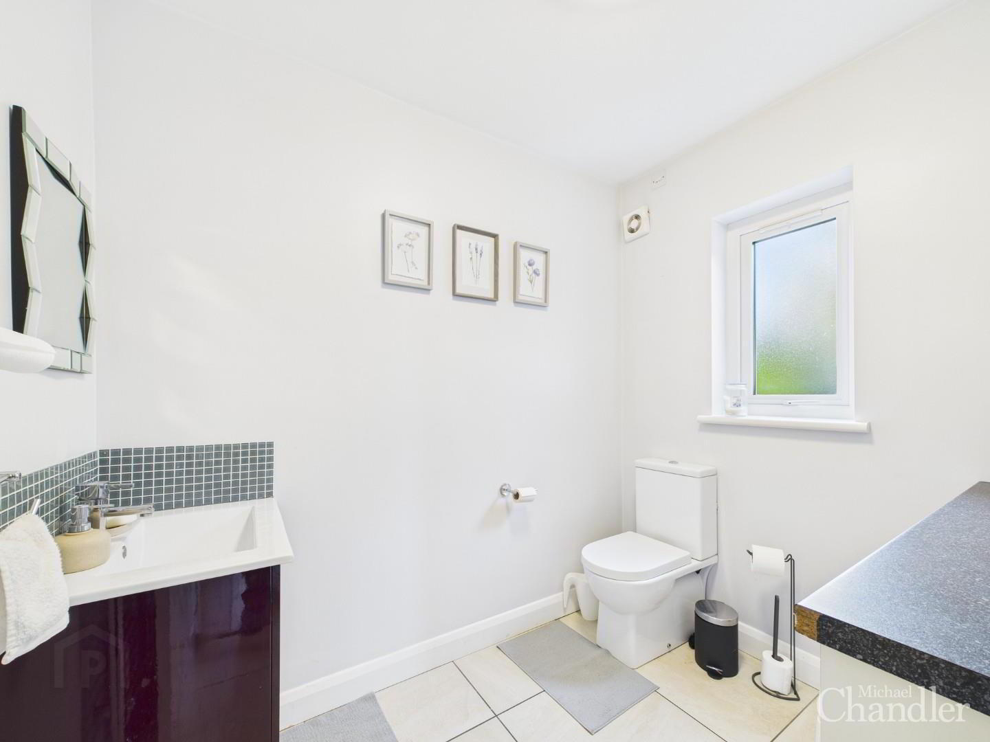 3 Glendale Avenue North 9 of 22