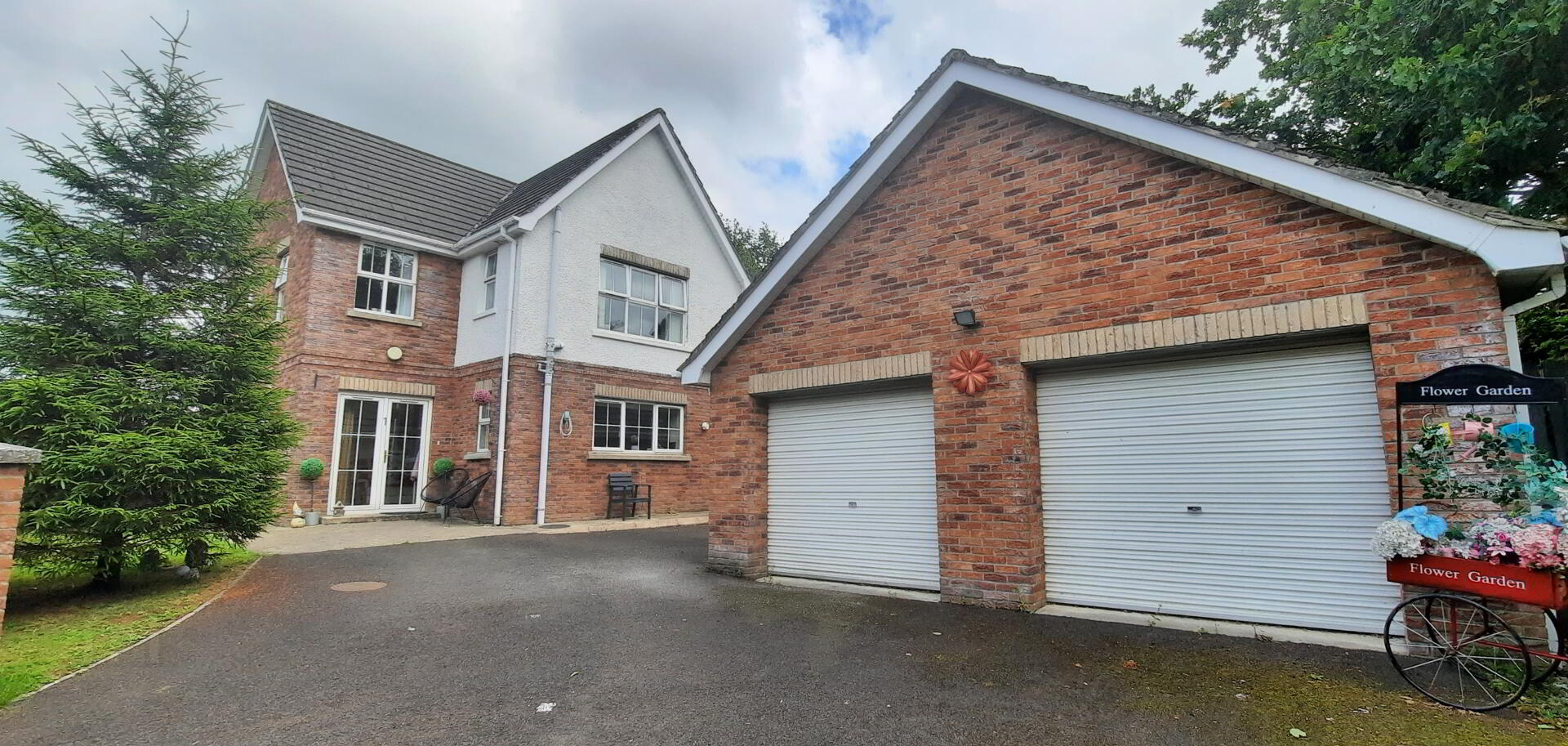 1 Waterfoot Park 21 of 21