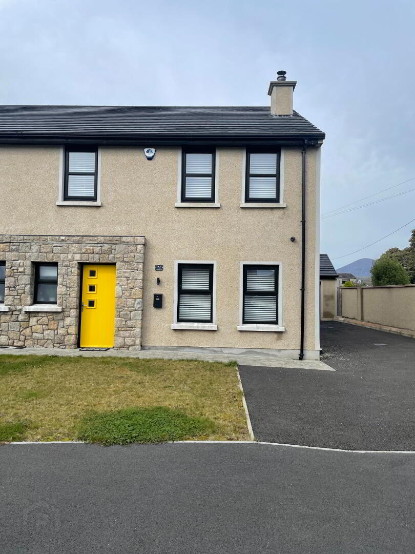 22 Thornhill 1 of 51