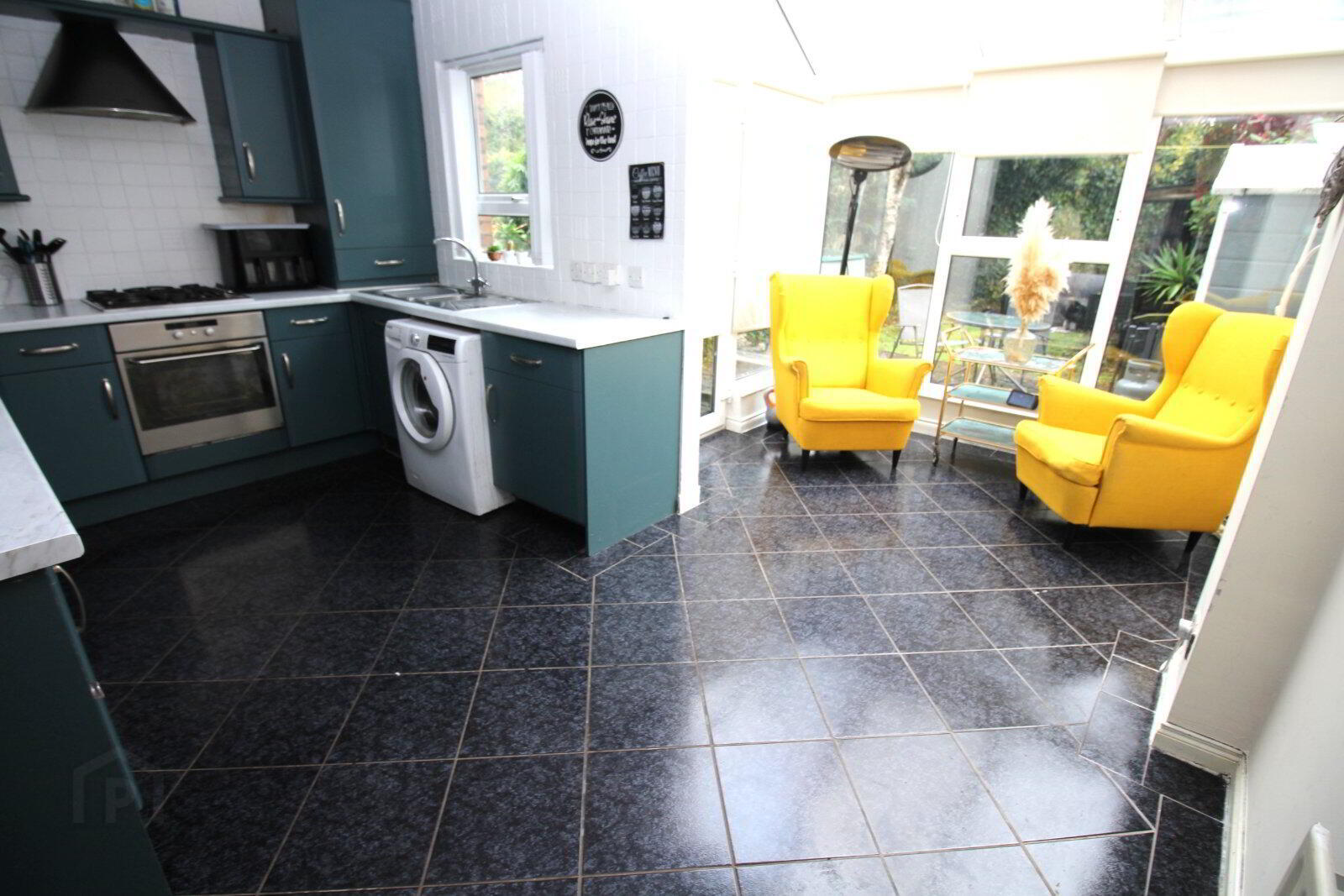 86 Minorca Drive 6 of 11