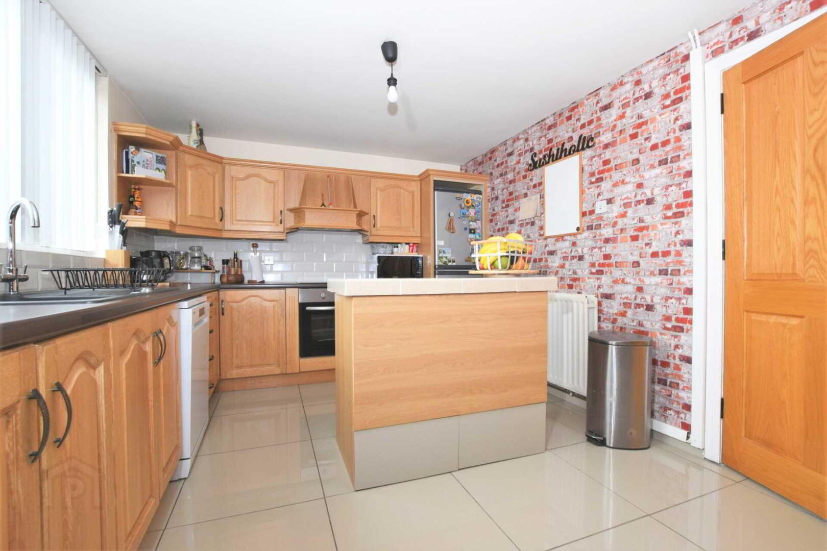 54 Glenmore Park 9 of 19