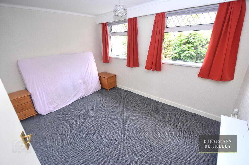34 McCaughan Park 10 of 27