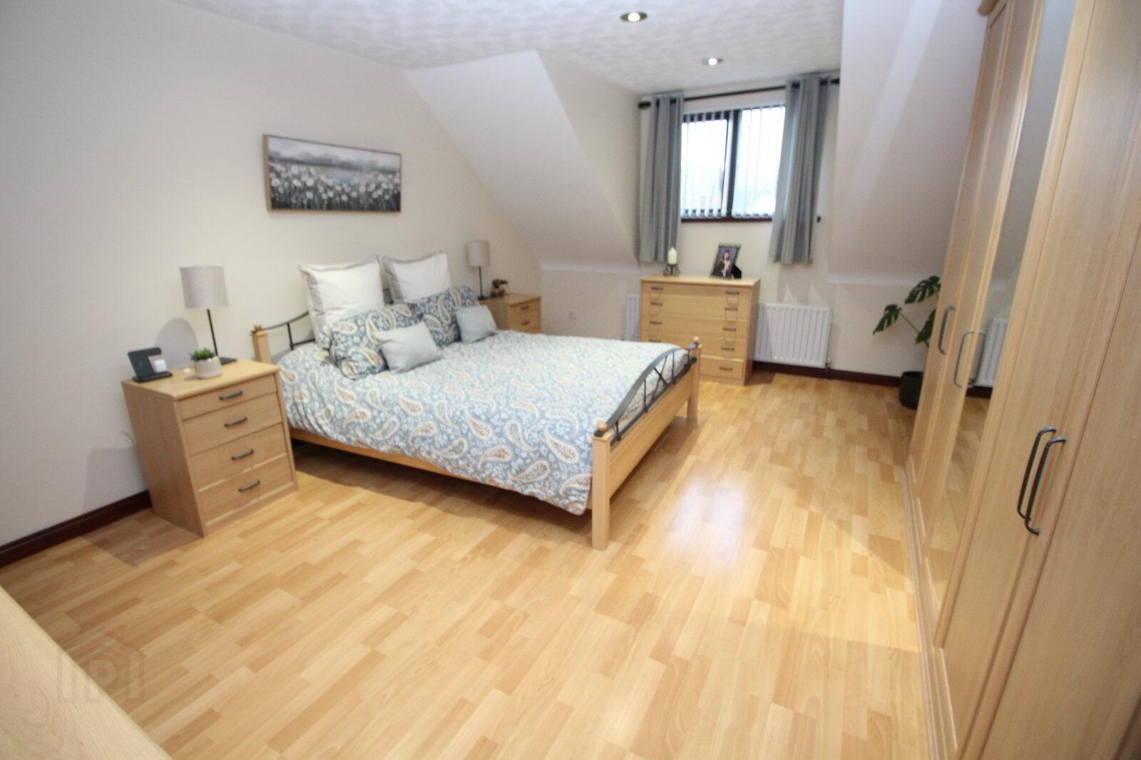 12 Craigs Road 12 of 18
