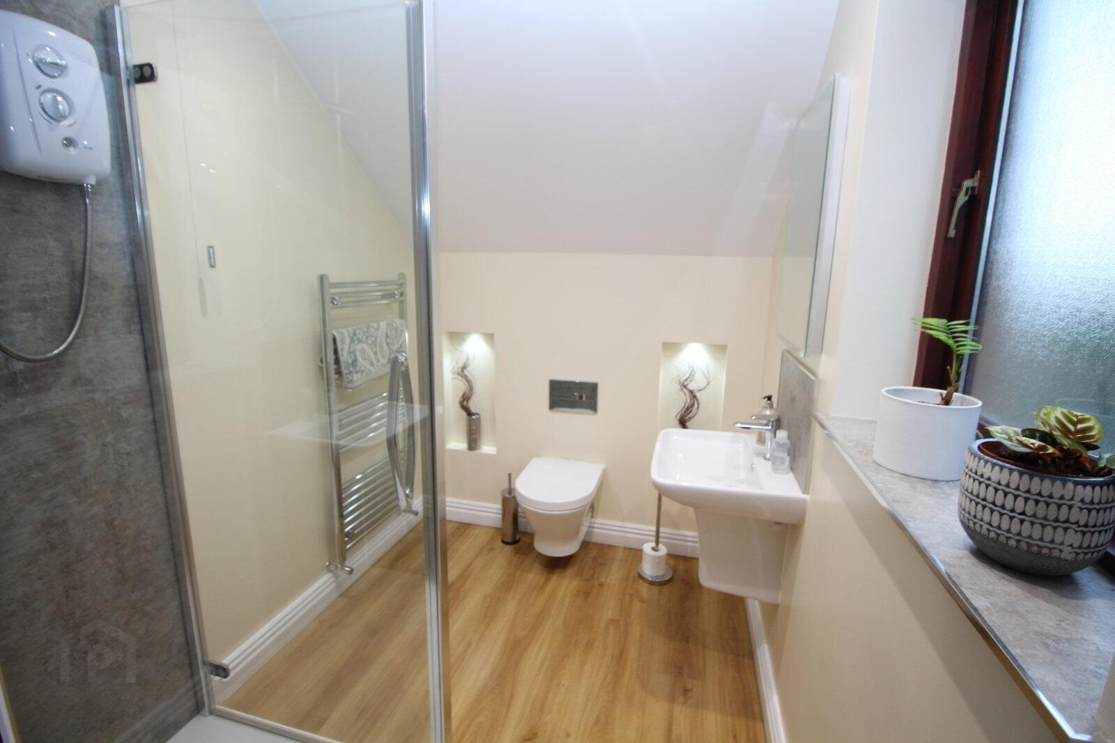12 Craigs Road 13 of 18