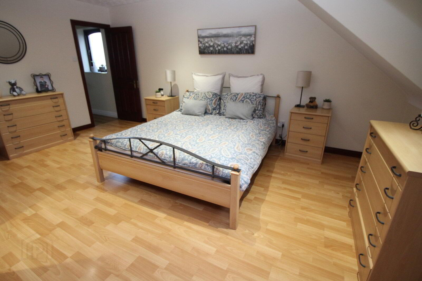 12 Craigs Road 11 of 18