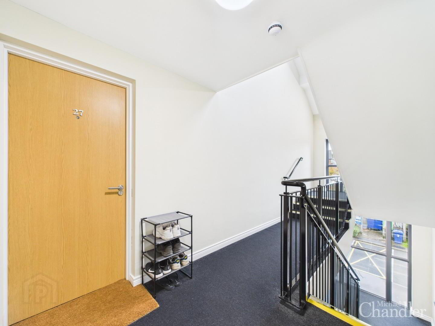 Apt 27, 3 West Circular Close 2 of 13
