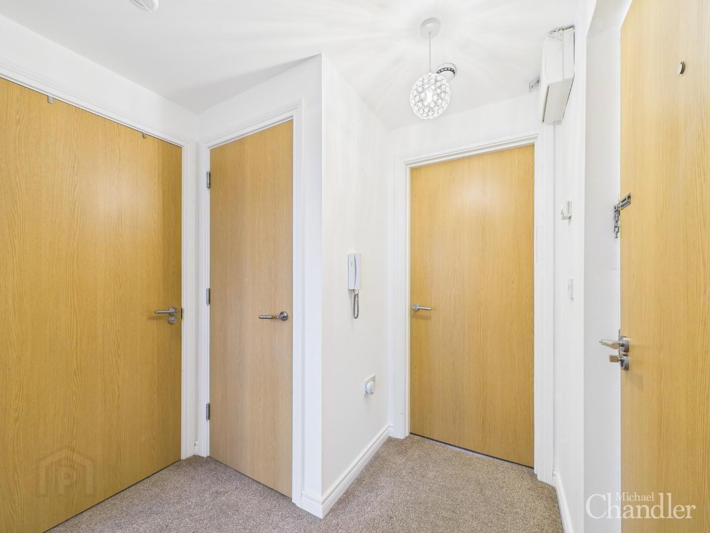 Apt 27, 3 West Circular Close 3 of 13